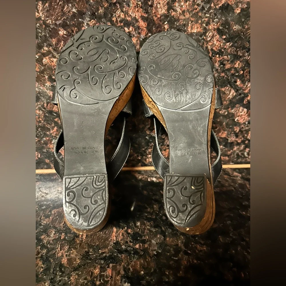 2 pair vintage Y2K Brighton leather heeled sandals 10